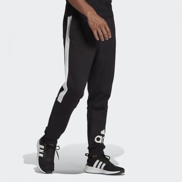 Vyriškos kelnės adidas ESSENTIALS COLORBLOCK 1 Vyriškos kelnės adidas ESSENTIALS COLORBLOCK 1